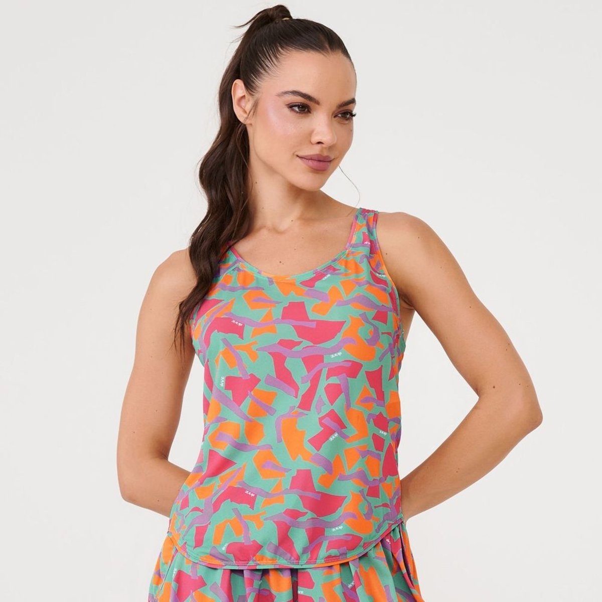 Imagem principal Regata Básica Estampa Vibrant Poliamida Soft Donna Carioca estampado Donna Carioca estampado