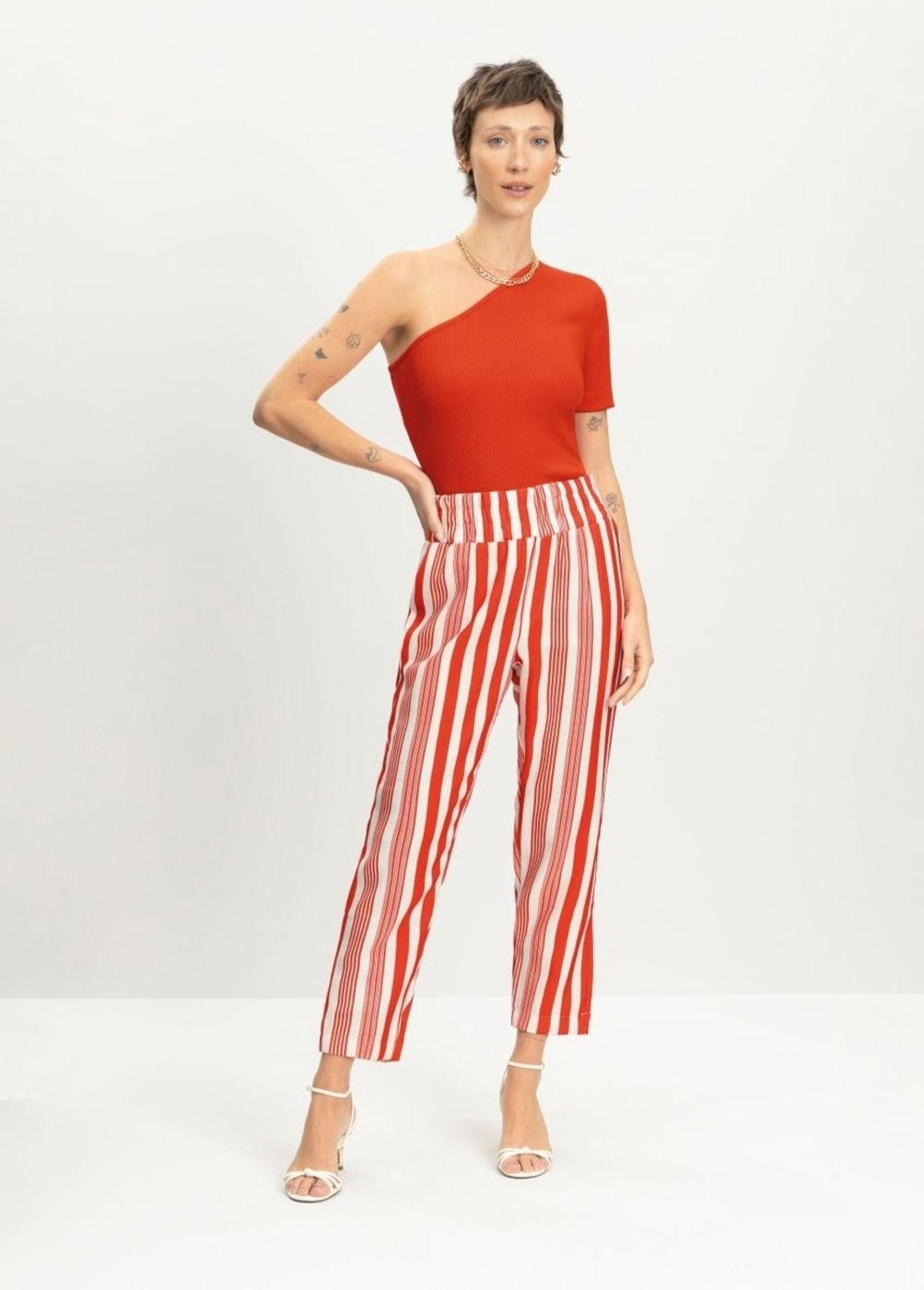 Blusa feminina ombro único Essendi