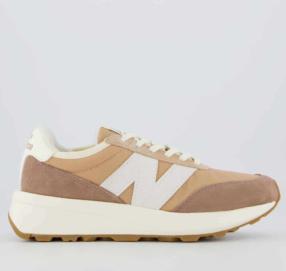Tênis New Balance 370 V1 Marrom e Off-White
