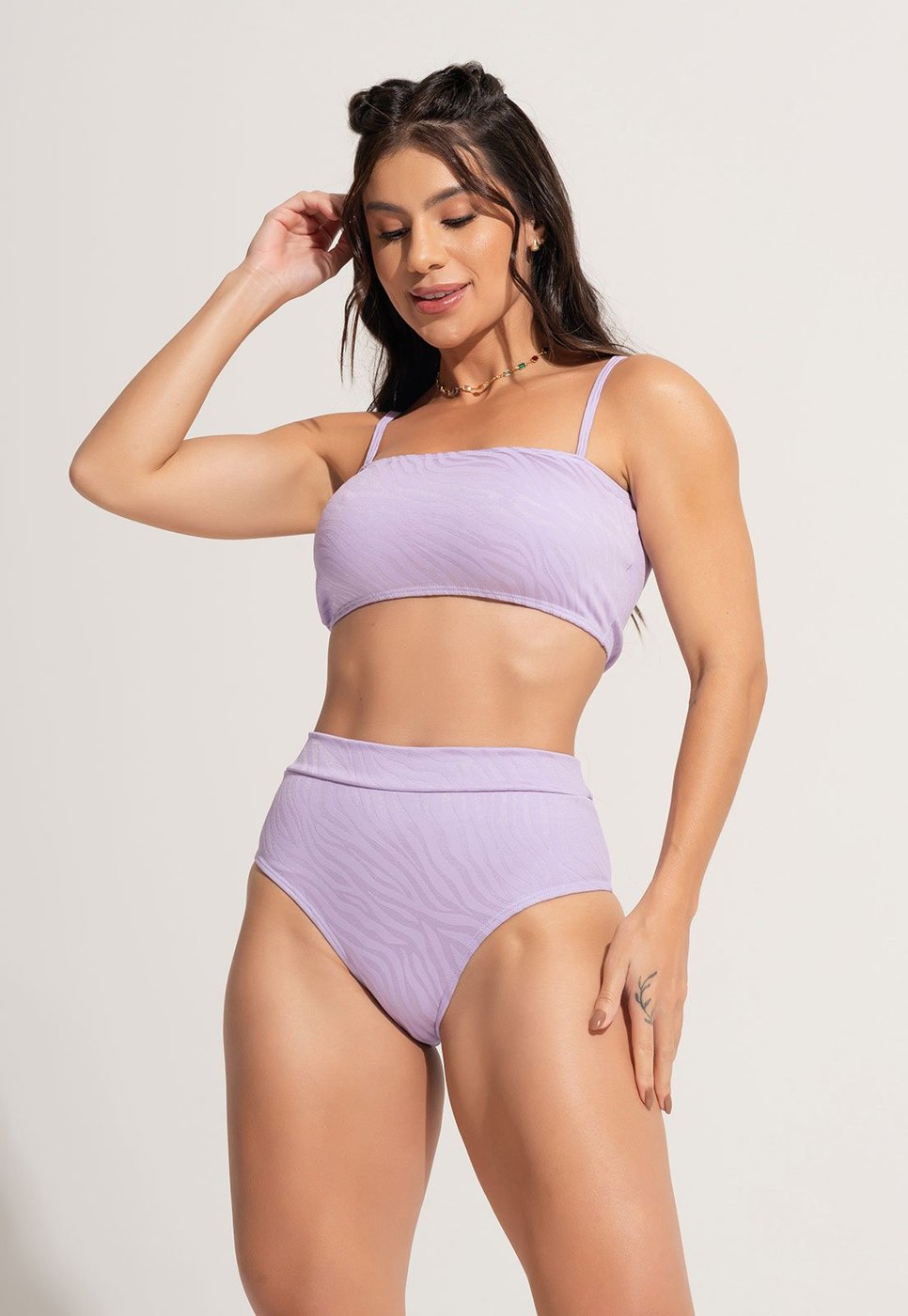 Imagem principal Biquíni MVB Modas Jacquard Top Faixa Hot Pants Cintura Alta Cropped preto Mvb Modas preto