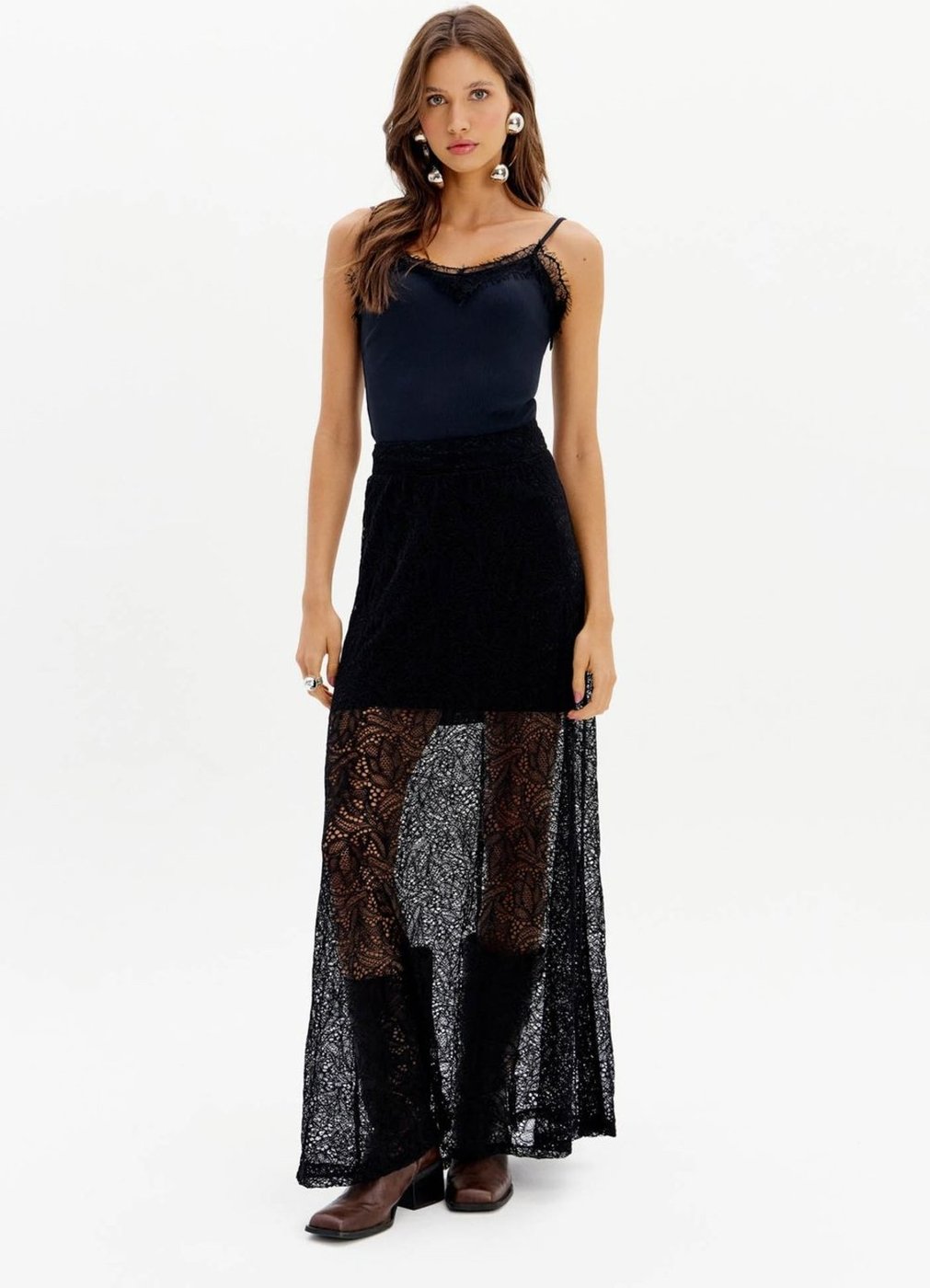 Saia Midi Evasê Renda