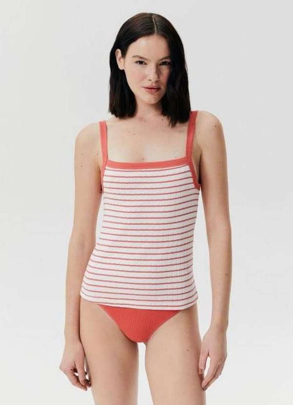 Regata Avulsa em Ribana Canelada Vermelho