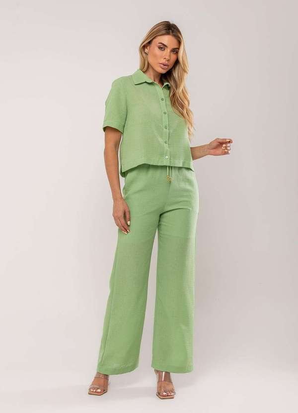 Conjuto Camisa Manga Curta e Calça Pantalona Verde