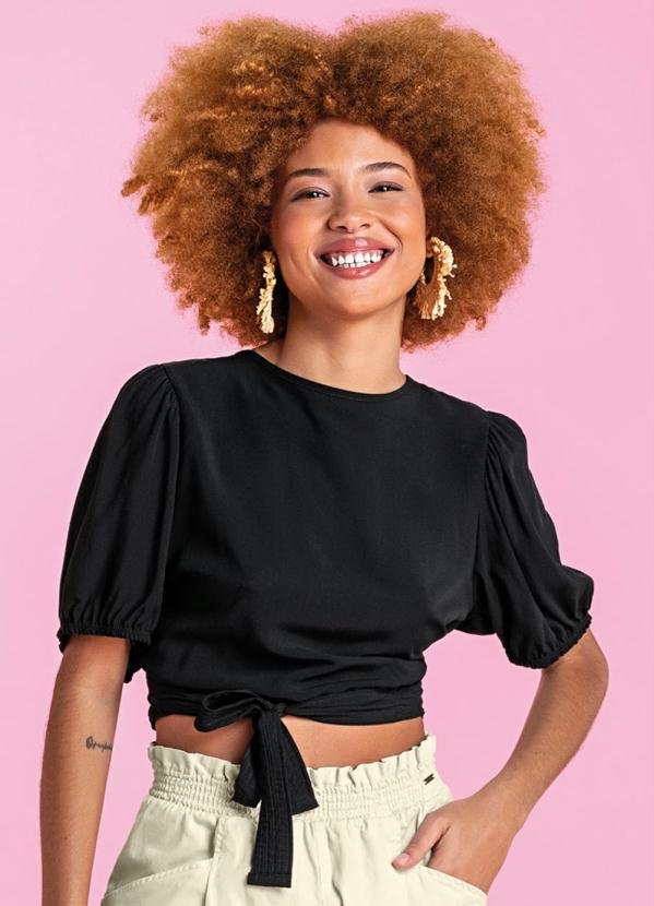 Imagem principal Blusa com Amarração Preto Marialícia Marialícia