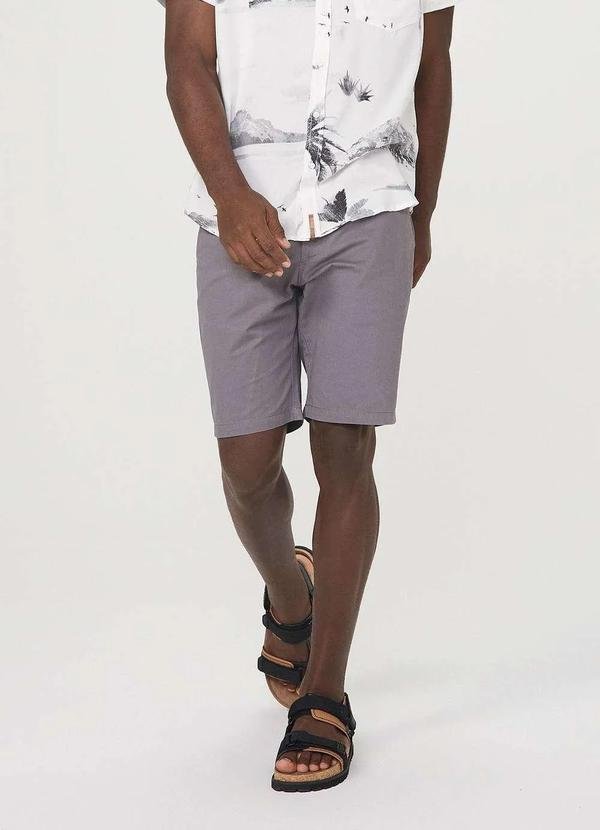 Imagem principal Bermuda Basica Masculina Chino Cinza Hering Hering