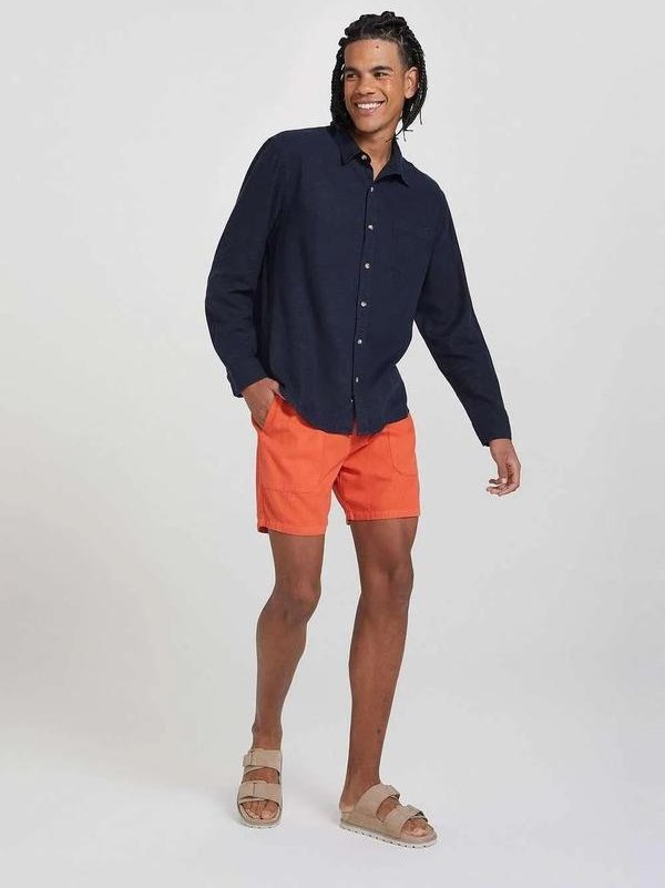 Imagem principal Camisa Basica Masculina Slim Manga Longa em Linho Azul Hering Hering