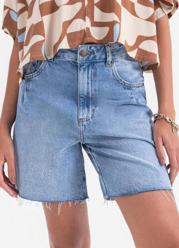 Imagem principal Bermuda Feminina em Jeans Kripto Azul Essendi Essendi
