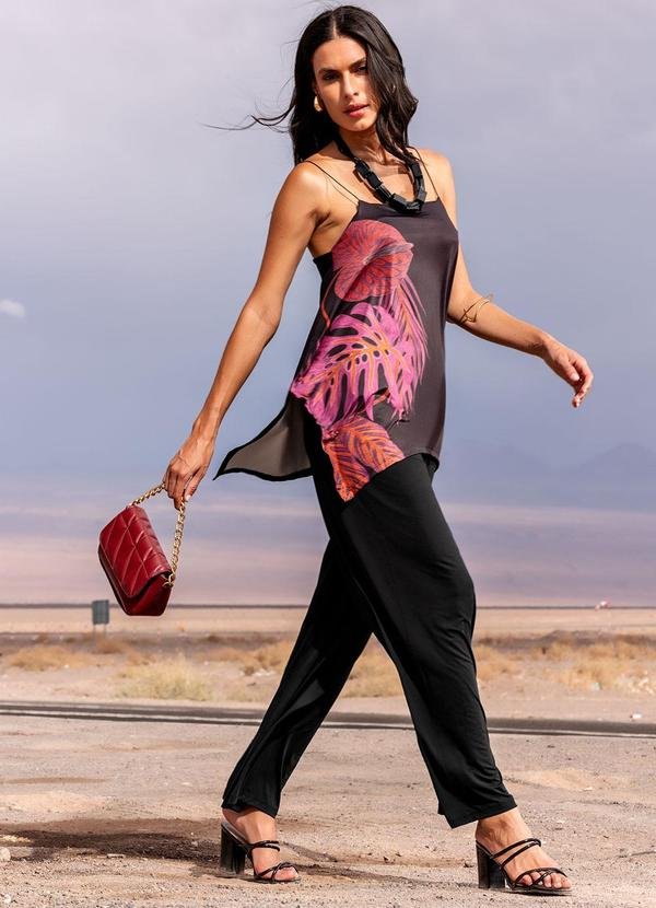 Imagem principal Blusa Folhagem Bordada Localizada em Malha Fria Quintess Quintess