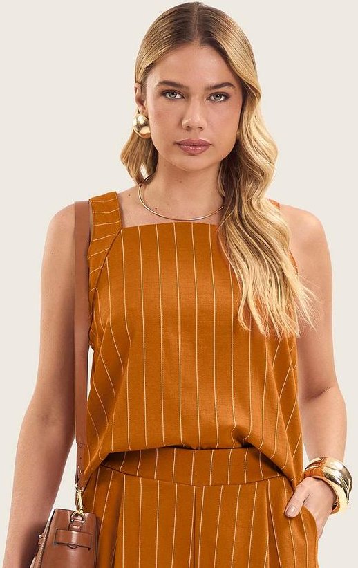 Regata Feminina Decote Quadrado Marrom