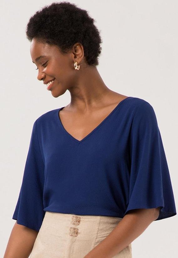 Blusa Cropped com Mangas 3/4 e Decote em V Azul