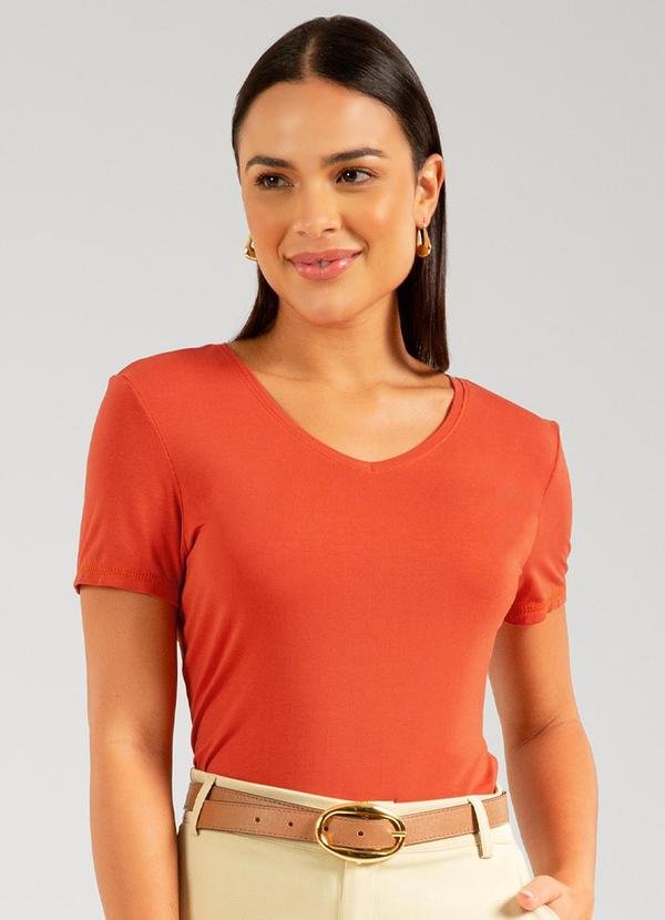Imagem principal Blusa Básica em Malha de Viscose Laranja Cativa Cativa