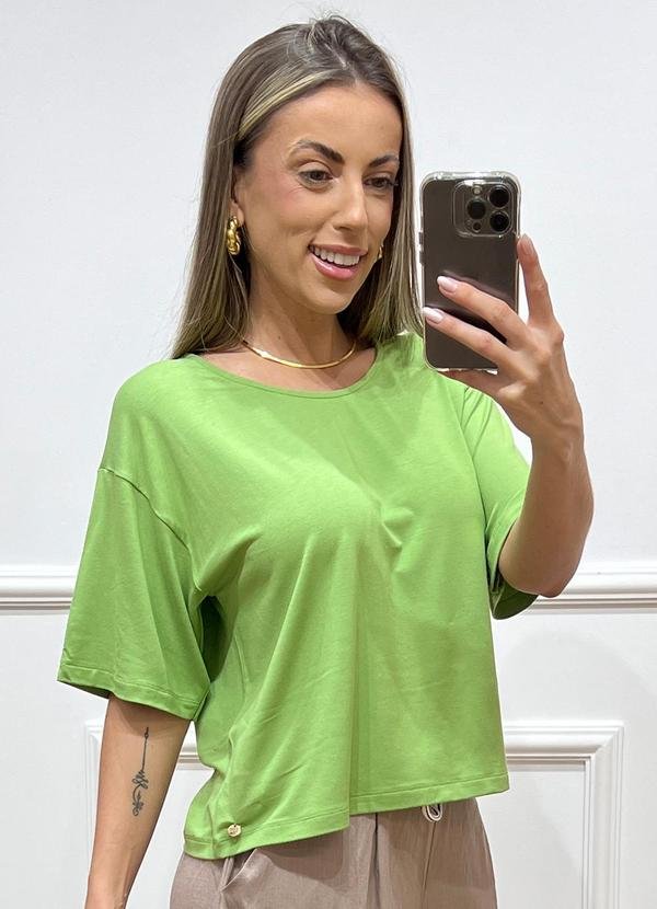 Imagem principal Blusa Cropped Oversized Verde Doce Tom Doce Tom