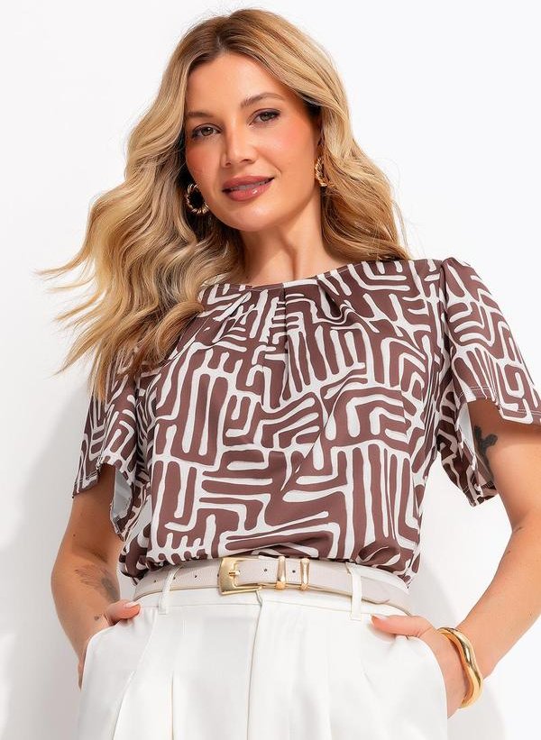 Blusa Feminina em Malha Fria Estampa Étnica Marrom com Pregas