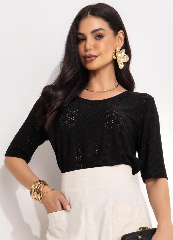 Imagem principal Blusa Preta em Malha Laise Quintess Quintess