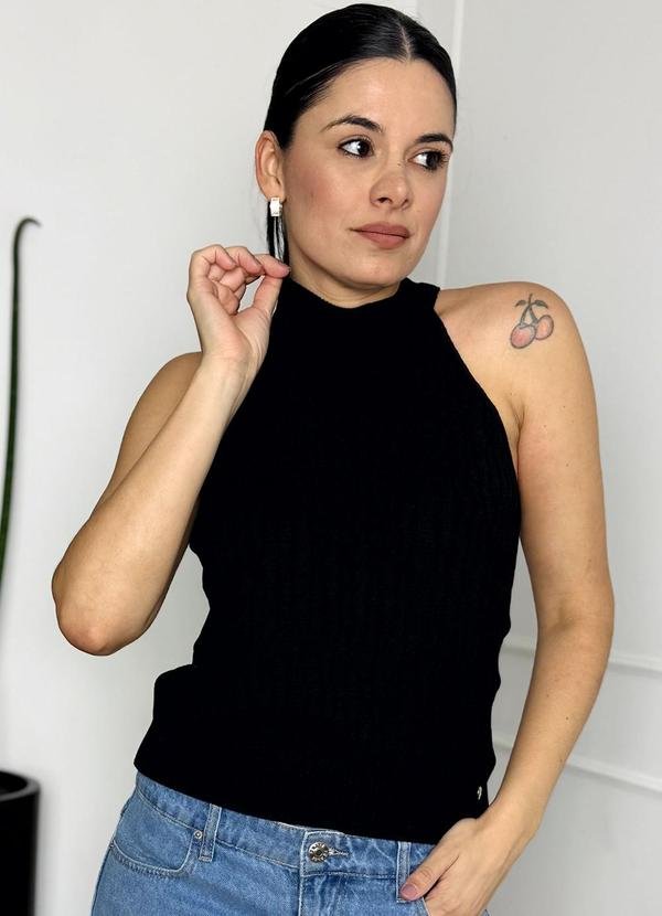 Imagem principal Blusa Regata Tricot Gola Alta Preto Doce Tom Doce Tom