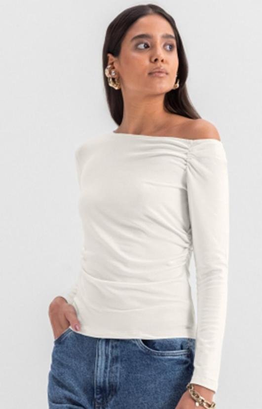 Imagem principal Blusa Feminina em Viscose Bege Essendi Essendi