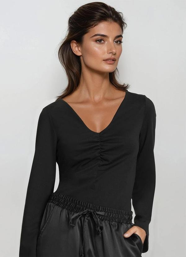 Imagem principal Blusa Preto em Malha de Viscose bonprix bonprix