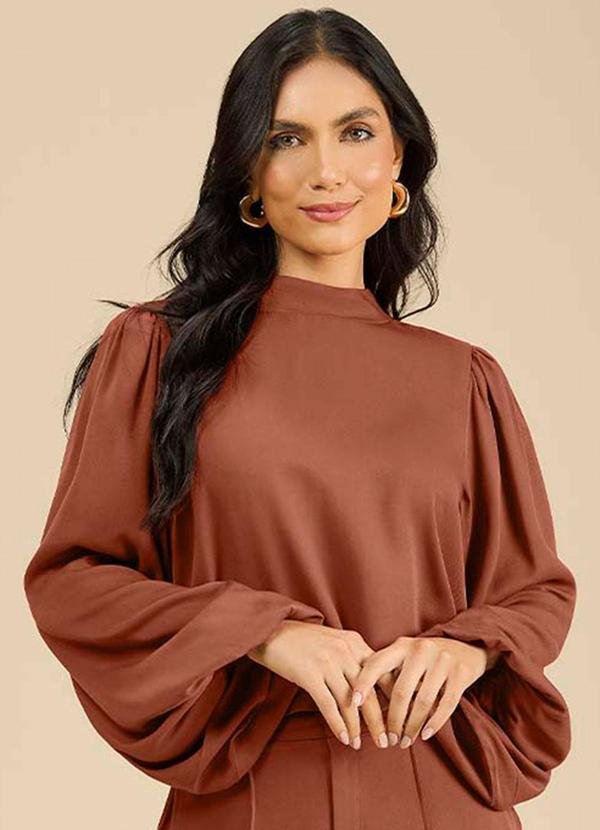 Imagem principal Blusa Viscose Manga Longa Essential Marrom Angel Angel