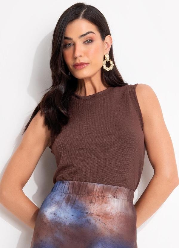 Imagem principal Blusa Marrom em Malha Texturizada Quintess Quintess