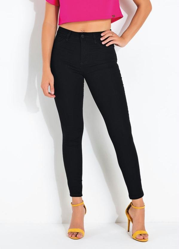 Imagem principal Calça Preta Bumbum Perfeito com Bolsos Sawary Sawary Jeans Sawary Jeans