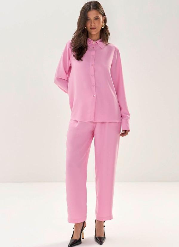 Calça Reta com Detalhe Cós Rosa