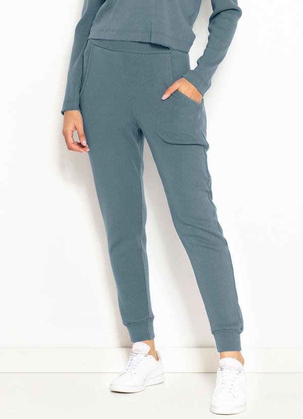 Calça Cenoura de Sarja Comfy Verde