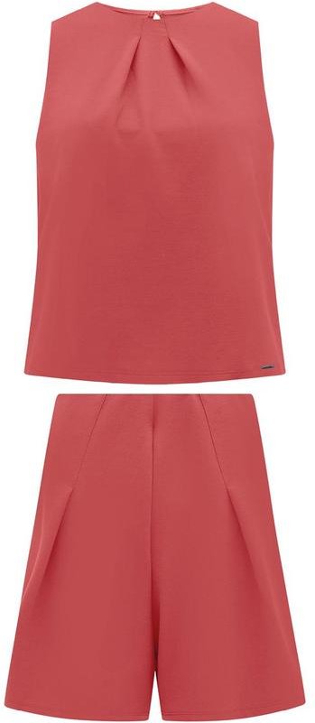 Conjunto com Blusa e Shorts em Malha Rosa