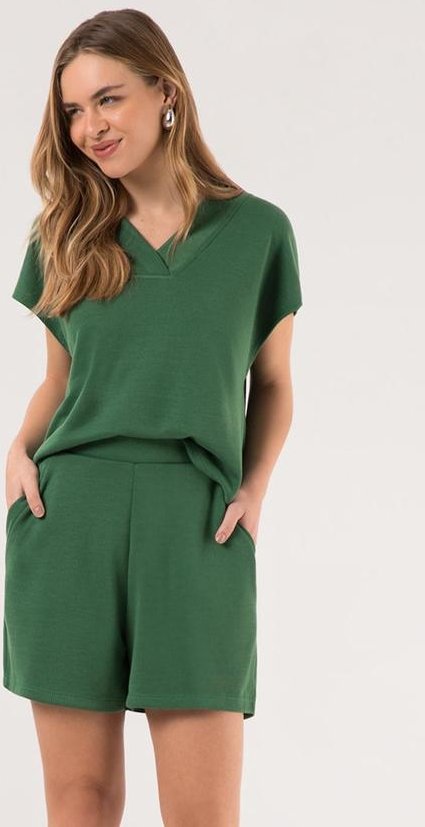 Conjunto com Shorts e Blusa D Tricô Verde