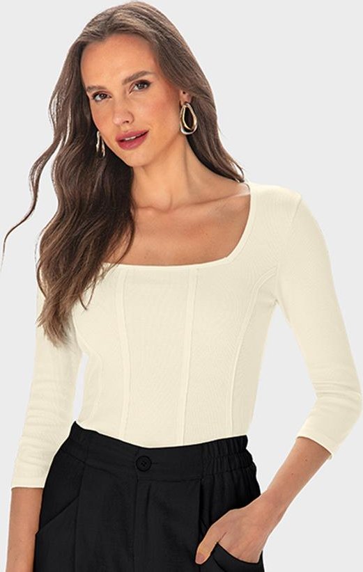 Blusa Creme Cropped em Ribana