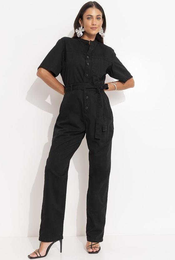 Macacão Preto em Sarja