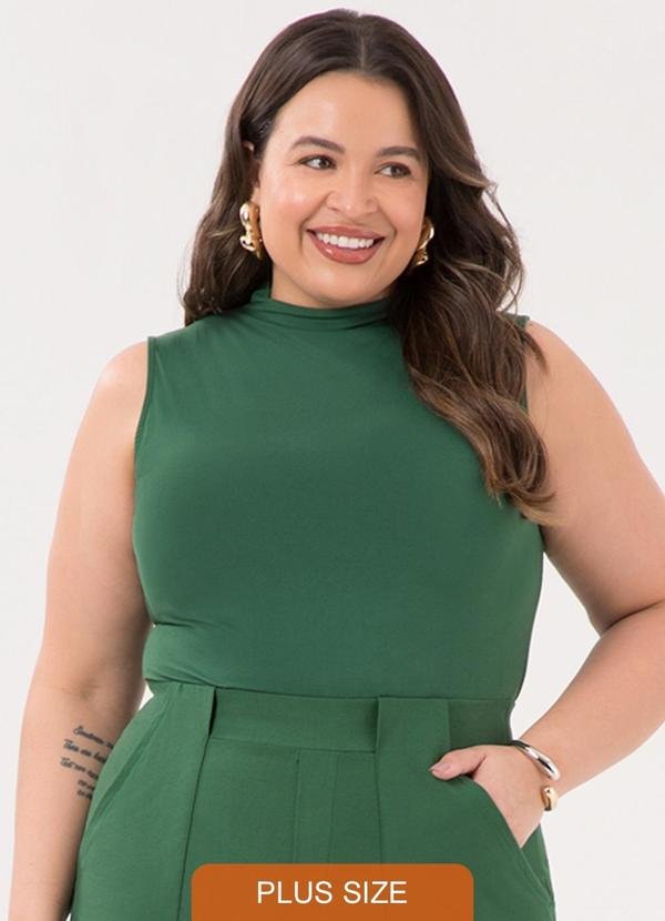 Blusa Regata com Gola Alta Plus Size Verde
