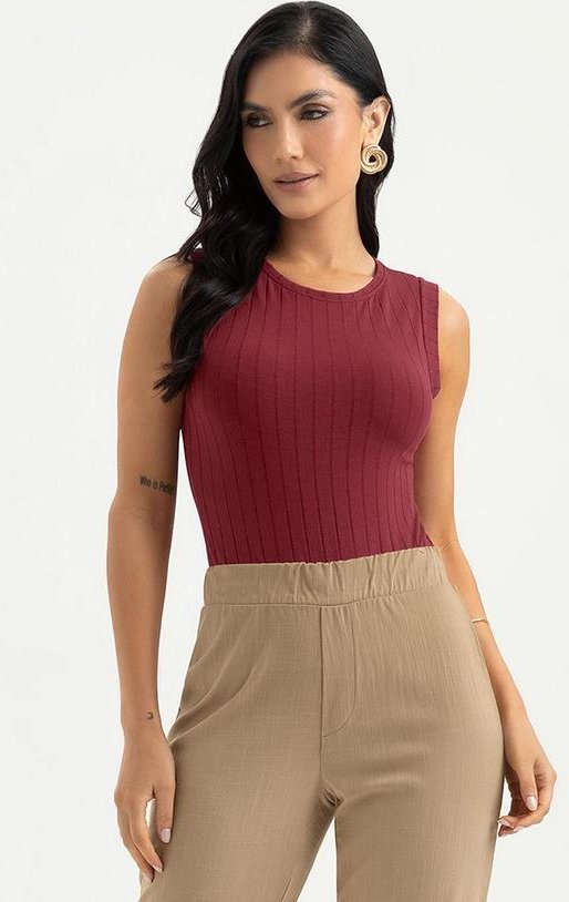 Imagem principal Regata Canelada Vermelho Escuro Cativa Cativa