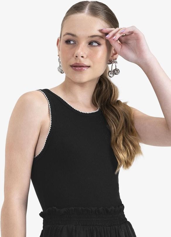 Imagem principal Regata Juvenil em Ribana de Viscose Preto MINTY MINTY