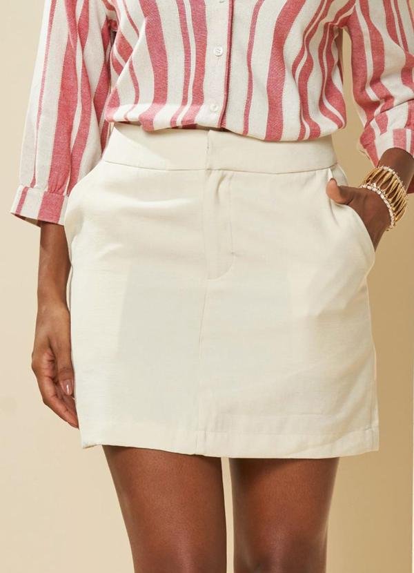 Saia Curta Lusitana em Alfaiataria Branco