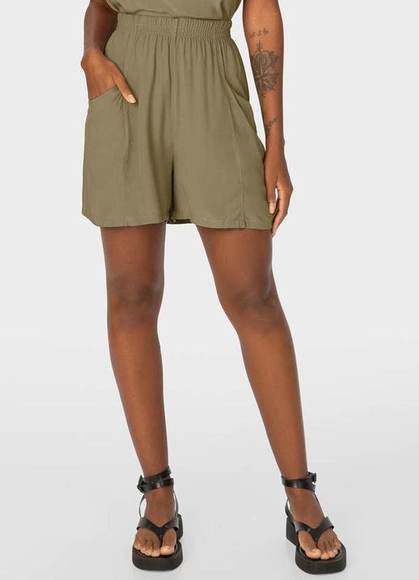 Imagem principal Shorts Verde Musgo Alfaiataria em Viscose Malwee Malwee