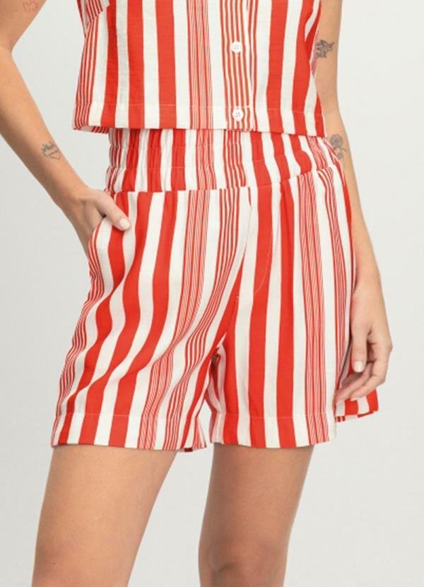 Imagem principal Shorts Feminino Alfaiataria Listrado Vermelho Essendi Essendi