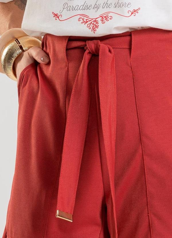 Imagem principal Shorts Feminino em Tecido Acetinado Vermelho Dianna Dianna