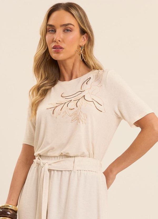 T-Shirt Brisa Bordada Branco