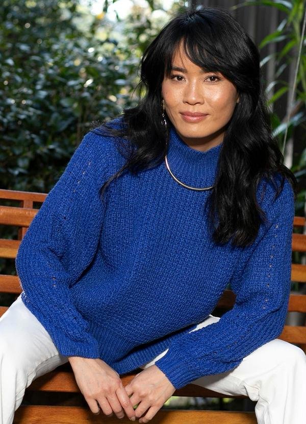 Blusão Amplo Gola Alta de Tricot Azul