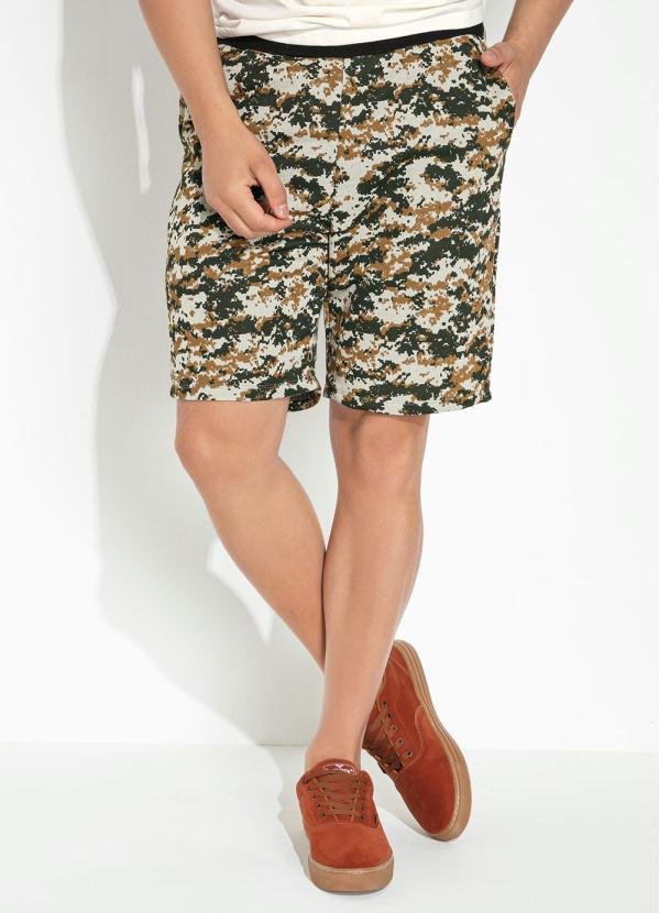 Imagem principal Bermuda Camuflada com Bolsos Funcionais Moda Pop Moda Pop