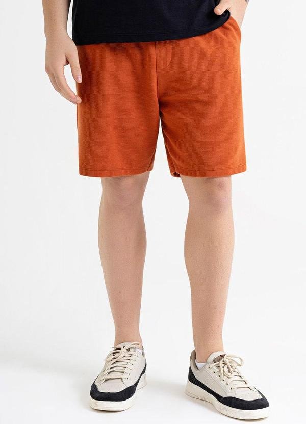 Imagem principal Bermuda Masculina em Moletom Gorgurão Marrom JUST BASIC JUST BASIC