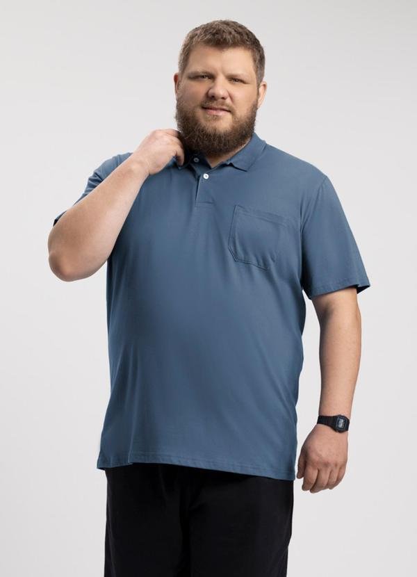 Imagem principal Camisa Polo Básica Plus Size com Bolso Azul Fico Fico