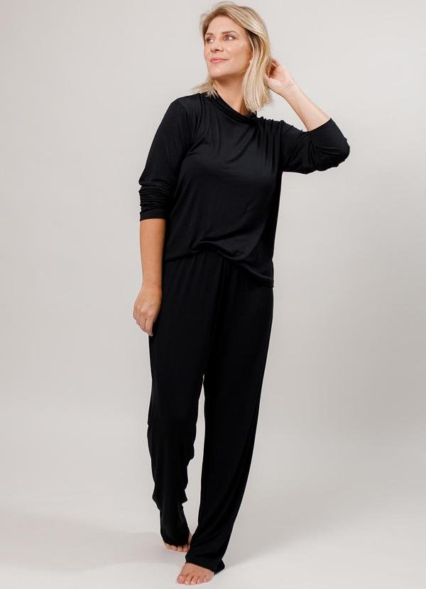 Pijama Longo com Gola Alta Viscolycra Preto