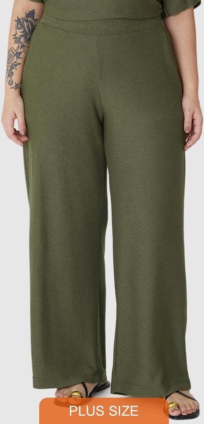 Imagem principal Calça Reta Texturizada PlusVerde Militar Malwee Malwee