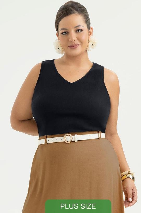 Regata Plus Size Decote V em Viscose Preto