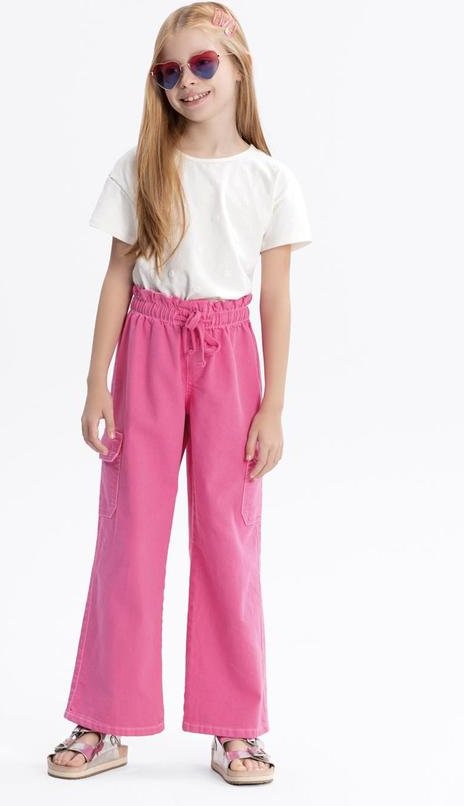 Calça Wide Leg com Bolsos Cargo em Sarja Rosa