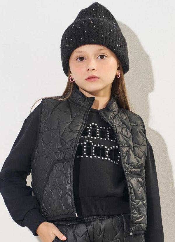 Imagem principal Colete Menina em Matelassê Estrelado Preto Catavento Catavento