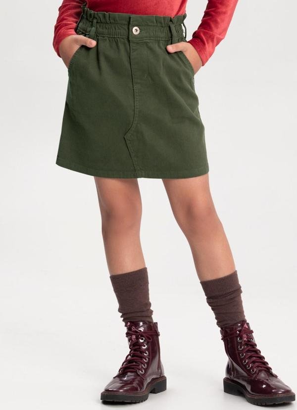 Saia Curta com Bolsos em Sarja Verde