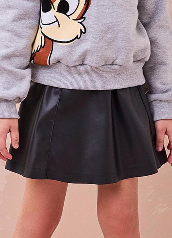 Saia Fake Leather com Pingente Preto