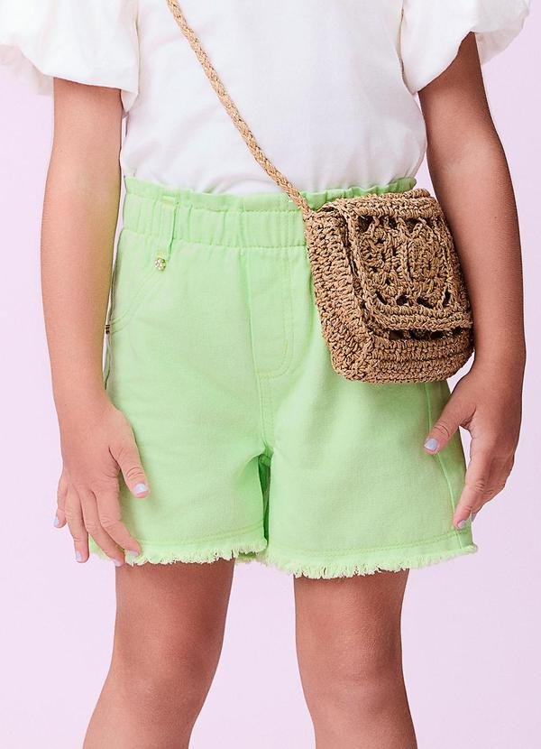 Imagem principal Short Lima com Barra Desfiada Verde Momi Momi